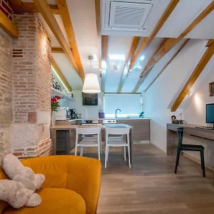Atticus Apartment Split